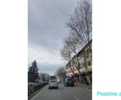 GODINE BIZNESI ,3 kate Me qera buzë rruges DIBRES,prane QSUT