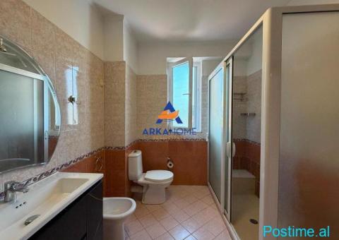 JEPET APARTAMENT 4+1+BALLKON ME QERA 'ISH EKSPOZITA' 130.000 - 1/10