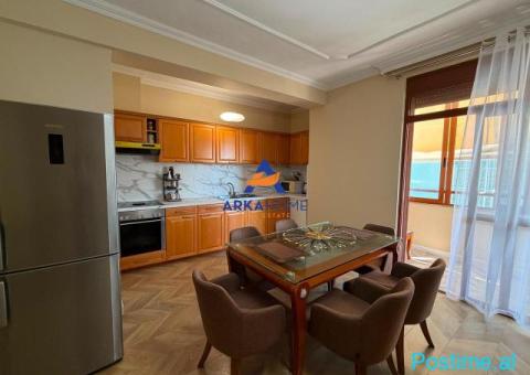 JEPET APARTAMENT 4+1+BALLKON ME QERA 'ISH EKSPOZITA' 130.000 - 4/10
