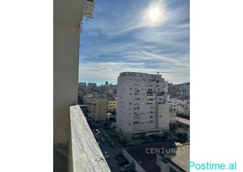 +355 68 439 4200 Apartament 2+1+2 në shitje në Durrës - 9/10
