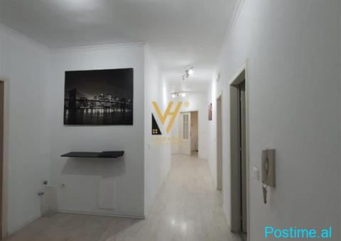 JEPET APARTAMENT 3+1+2 ME QERA TE KOMUNA PARISIT 700 EURO - 4/5