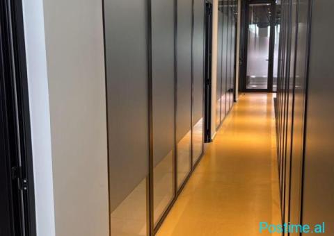 Zyre per qira 600 m2, ne Bllok ! - 8/10
