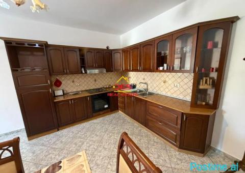 🔑🏡 JEPET ME QIRA APARTAMENT 2+1 NË LUNGOMARE, PRANË REGINA - 5/10