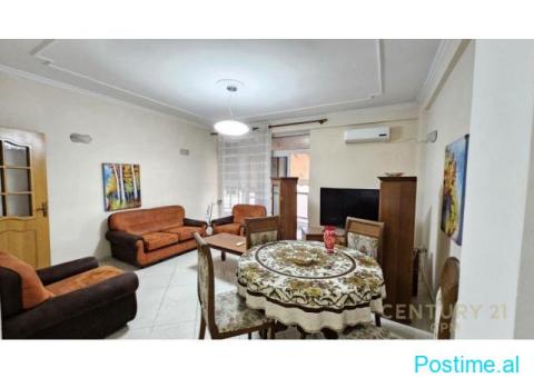 Apartament 2+1+2 me Qira në Sheshi Avni Rustemi, Tirana - 1/8