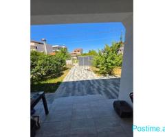 Shitet Shtepi Private ne Plazh, Durres !