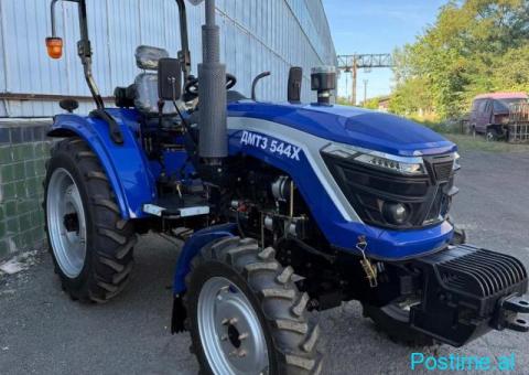 Traktor i ri - 1/3