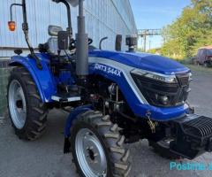 Traktor i ri