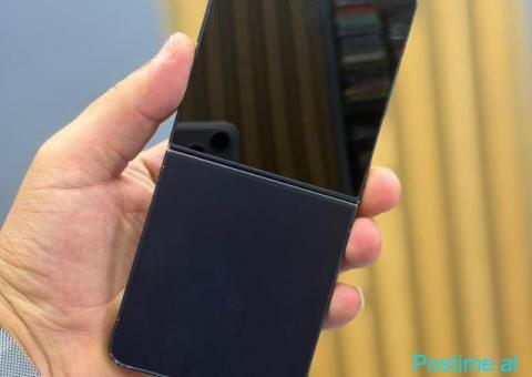 SAMSUNG FLIP 7 (512GB 12GB RAM) - 1/6
