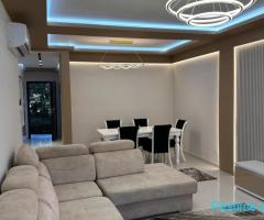 DUPLEX ME QIRA 4+1+3 ME PARKIM KODRA DIELLIT