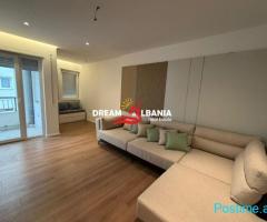 Shitet apartament 2+1 ne Qender te Tiranes prane Kafe Flora