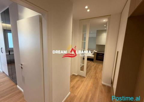 Shitet apartament 2+1 ne Qender te Tiranes prane Kafe Flora - 8/10