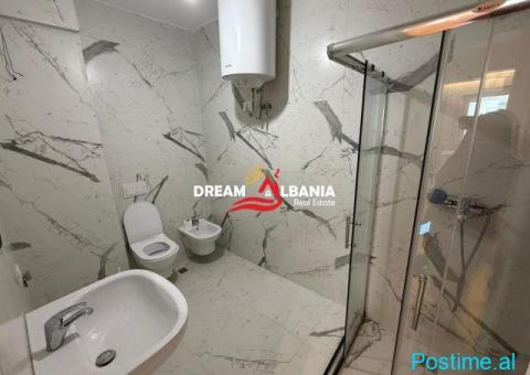 Shitet apartament 2+1 ne Qender te Tiranes prane Kafe Flora - 9/10