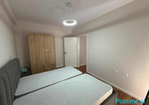 🏡 APARTAMENT 2+1 ME QERA – RRUGA MAHMUT FORTUZI, PRANË BUST - 8/9