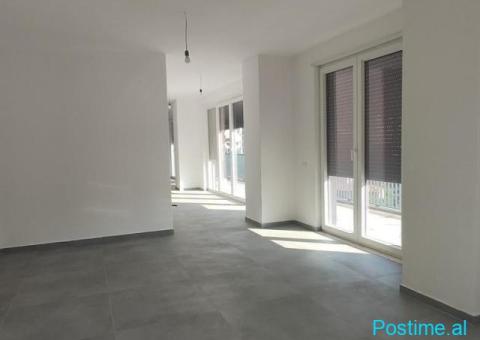 ZYRE ME QERA 220 M2 RRUGA E DIBRES 2.500 EURO - 3/4