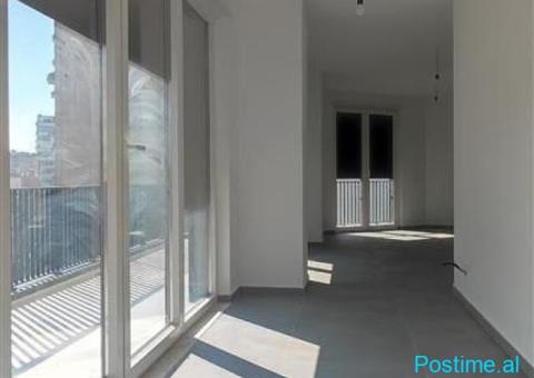 ZYRE ME QERA 220 M2 RRUGA E DIBRES 2.500 EURO - 4/4