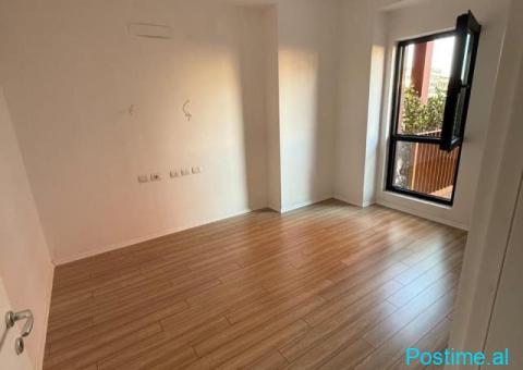 ZYRE ME QERA 114 M2 RRUGA E KAVAJES 1.200 EURO - 5/5