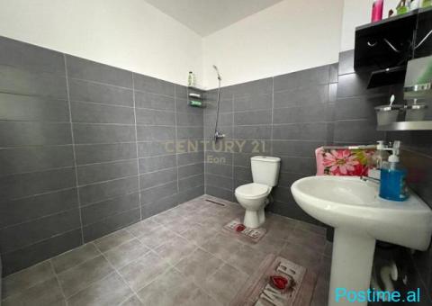 +355693150128. Apartament 3+1+2 Me Qira tek Spitali, Dur - 6/9