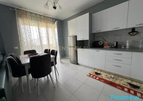 +355693150128. Apartament 3+1+2 Me Qira tek Spitali, Dur - 8/9