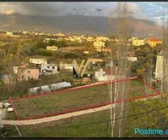 JEPET TOKE 1.300 M2 ME QERA TE RRUGA E DAXHIT, SAUK 700 EURO