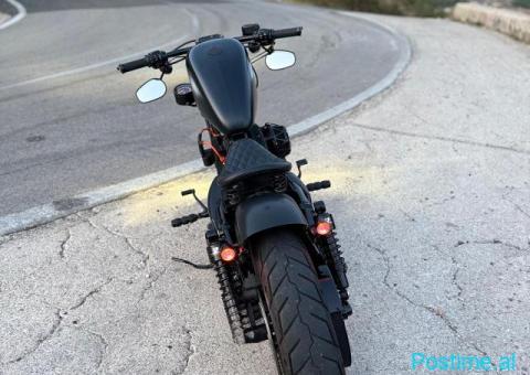Harley Davidson 883 Custom Bobber - 3/10