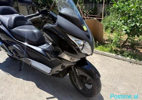 Honda SilverWings ABS scooter - 1/5