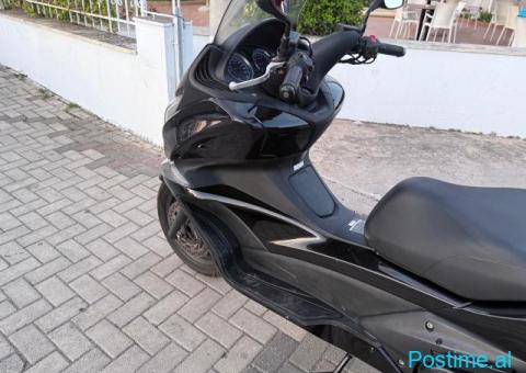 Honda SilverWings ABS scooter - 4/5