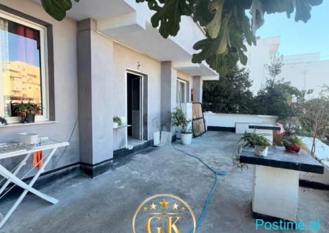 20980500 JEPET ME QERA KATI 1 – SHTËPI PRIVATE 📍 PREFEKTURA - 2/8