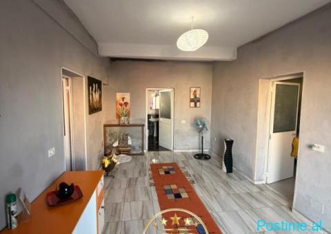 20980500 JEPET ME QERA KATI 1 – SHTËPI PRIVATE 📍 PREFEKTURA - 3/8