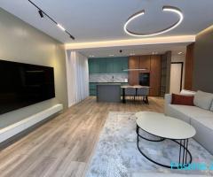 🏡 JEPET ME QIRA APARTAMENT 3+2+GARDEROBË ME OBORR – REZIDEN
