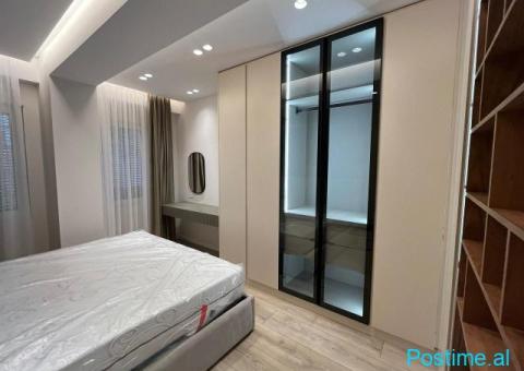 🏡 JEPET ME QIRA APARTAMENT 3+2+GARDEROBË ME OBORR – REZIDEN - 8/10