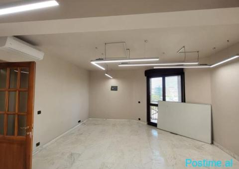 🏢 JEPET ZYRË ME QIRA – QENDËR - 1/8