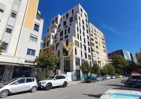 SHITET DYQAN 76 M2 TE RRUGA E KOSOVAREVE 320.000 EURO