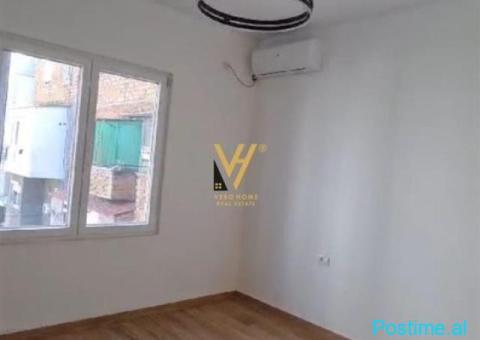 JEPET ZYRE 85 M2 ME QERA TE BULEVARDI ZOGU I PARE 800 EURO - 1/4