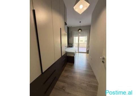 JEPET ME QERA APARTAMENT 2+1+2+VERANDE TE KOPSHTI BOTANIK|ZO - 6/9