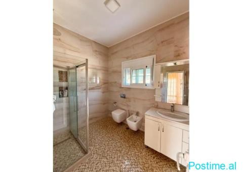Shtëpi Vilë private në shitje - 8/10