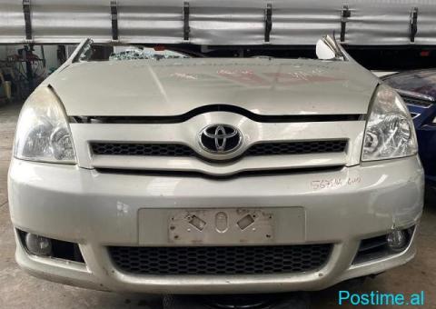AUTO 4 PJESE KEMBIMI TOYOTA COROLLA VERSO