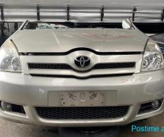 AUTO 4 PJESE KEMBIMI TOYOTA COROLLA VERSO