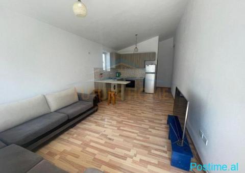 0697048066 - Qera, Kati i 3 i një Shtëpie Private, Lagjia 17 - 1/3
