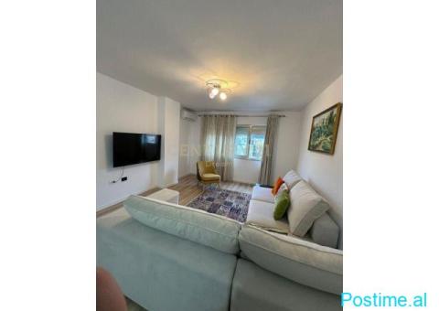 JEPET ME QIRA APARTAMENT 2+1 TEK GJIMNAZI PETRO NINI LUARASI - 8/10