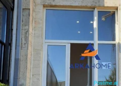 JEPET DYQAN ME QERA OPEN SPACE 'KOPSHTI ZOLOGJIK ' 350 EURO
