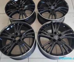 Disqe e goma Ford Jaguar 18 inch origjinal