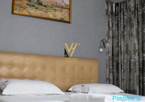 JEPET HOTEL ME QERA TE RRUGA DRITAN HOXHA 500.000 LEKE - 4/5