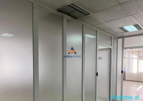 JEPET ME QERA AMBJENT ZYRE 180M2 'SHESHI WILLSON' 2550 EURO