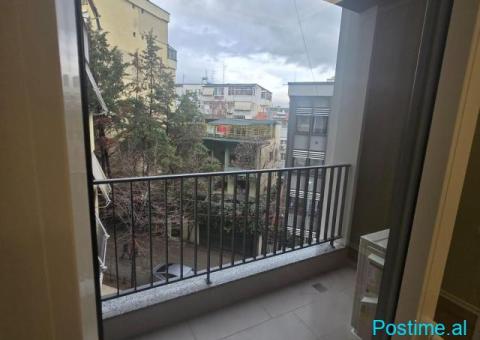 JEPET ZYRE ME QERA, KOMUNA E PARISIT - 2/7