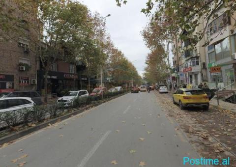 Shitet, Ambient Biznesi, Pranë Stacionit të Trenit