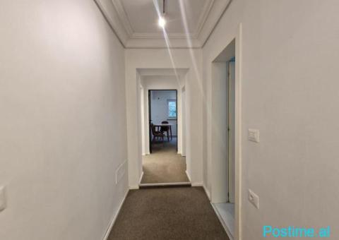 JEPET AMBIENT ZYRE ME QERA, RRUGA E DURRESI T - 7/7