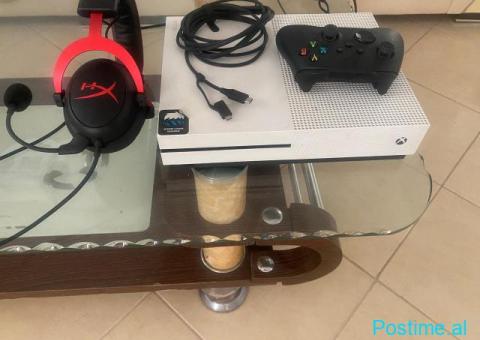 Shitet XBOX ONE S 250Lek