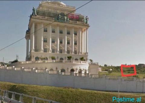 TOKE:OKAZION! ne shitje KASHARE ngjitur me Amadeus Palace
