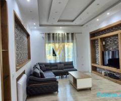 JEPET APARTAMENT 2+1+BLK ME QERA TE RRUGA PETI 90.000 LEKE