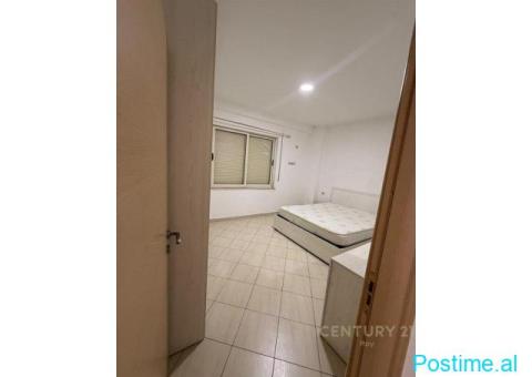 +355698329326 Apartament 2+1 Me Qira në Plazh Rrota e Kuqe, - 10/10